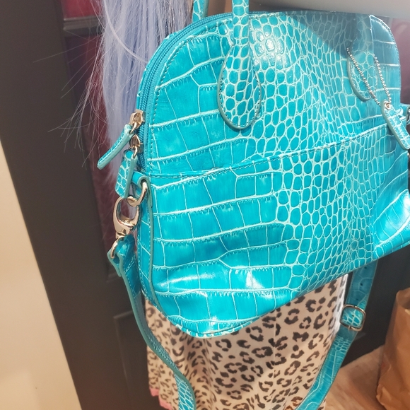 Danier Aqua Alligator Handle Bag Cossbody - Picture 4 of 10